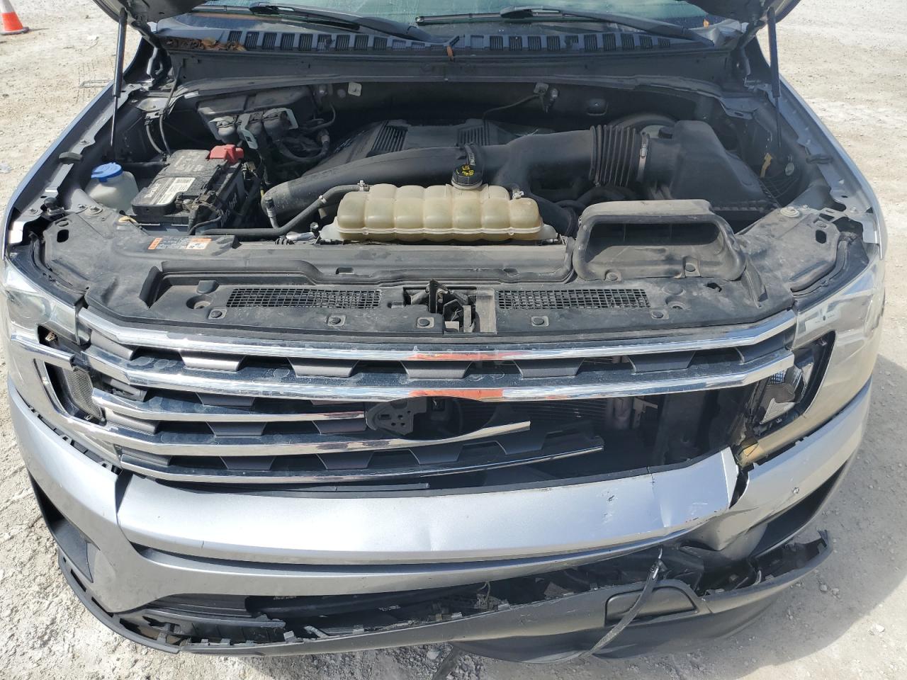 2020 Ford Expedition - Image 13