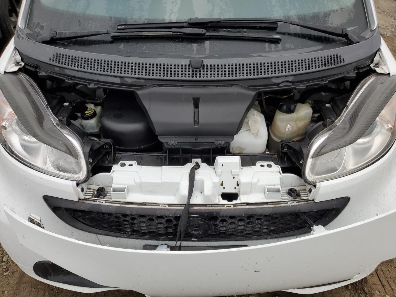 2015 Smart Fortwo - Image 11
