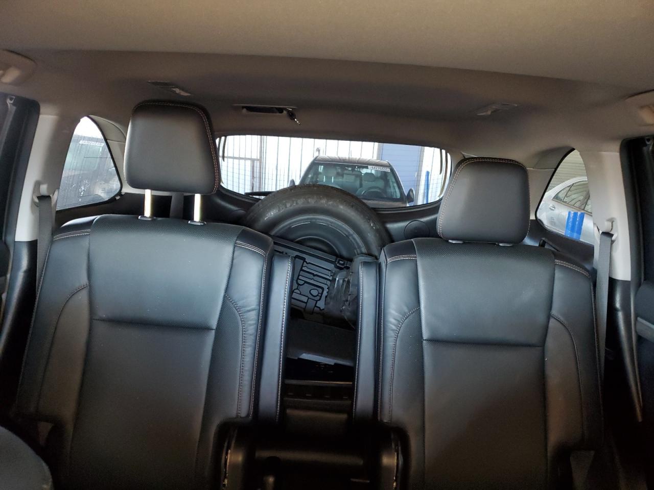 2019 Toyota Highlander - Image 10