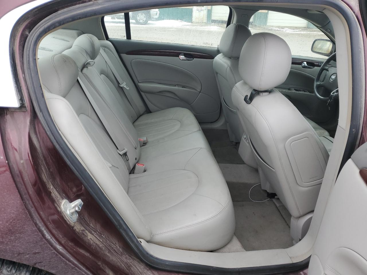 2006 Buick Lucerne - Image 10