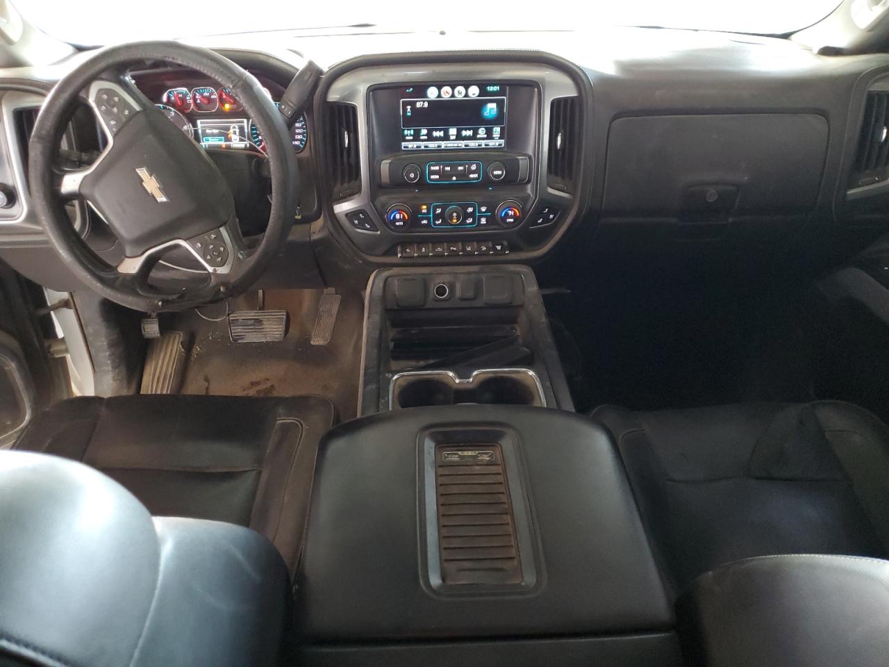 2016 Chevrolet Silverado - Image 8