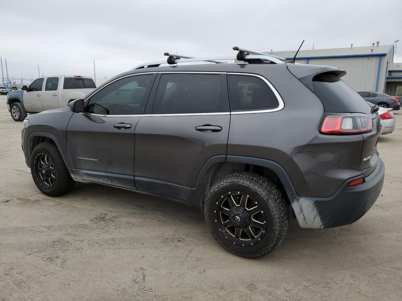 2019 Jeep Grand Cherokee - Image 2