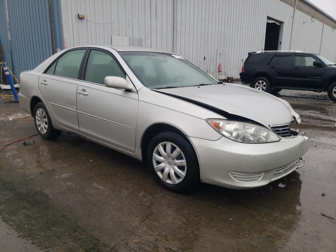 2005 Toyota Camry - Image 4