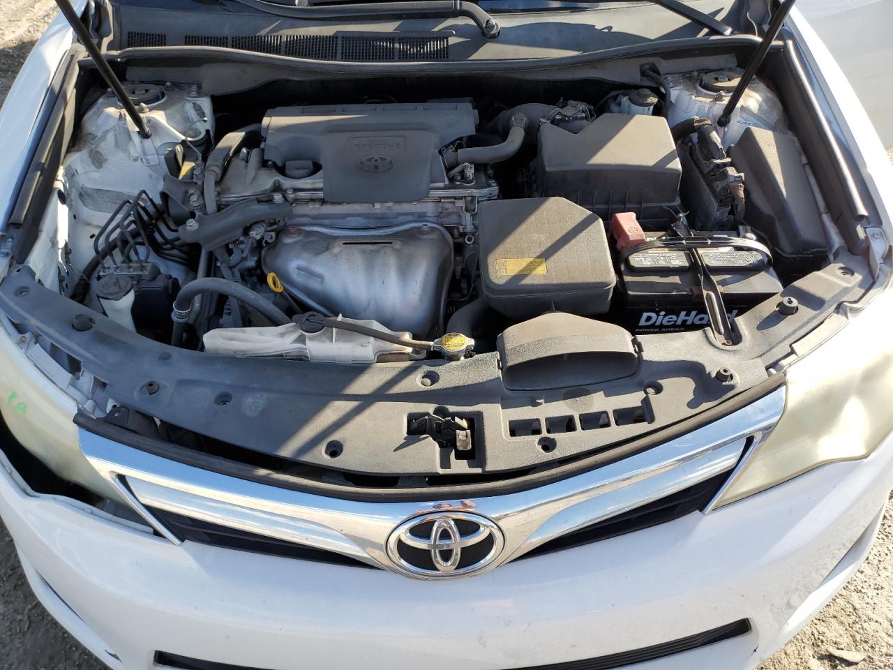 2012 Toyota Camry - Image 11