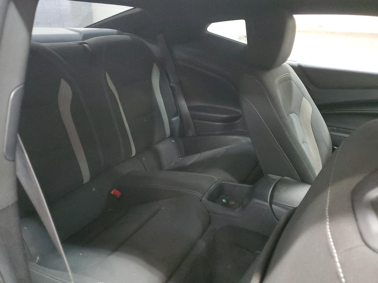 2020 Chevrolet Camaro - Image 10