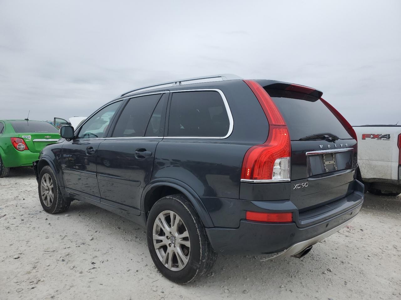 2014 Volvo XC90 - Image 2