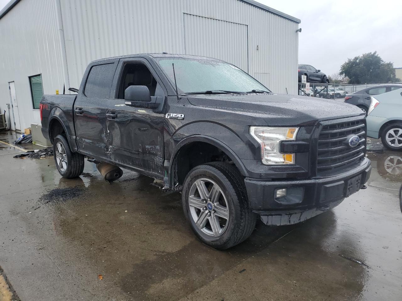 2015 Ford F-150 - Image 4
