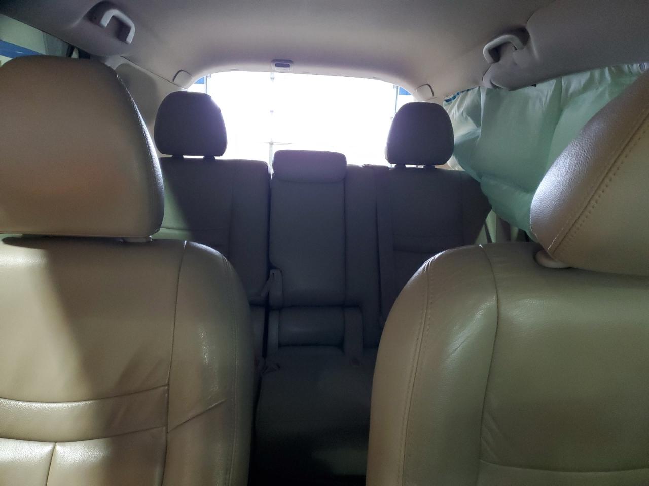 2015 Nissan Rogue - Image 10