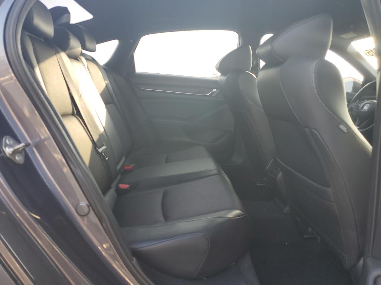 2018 Honda Accord - Image 10