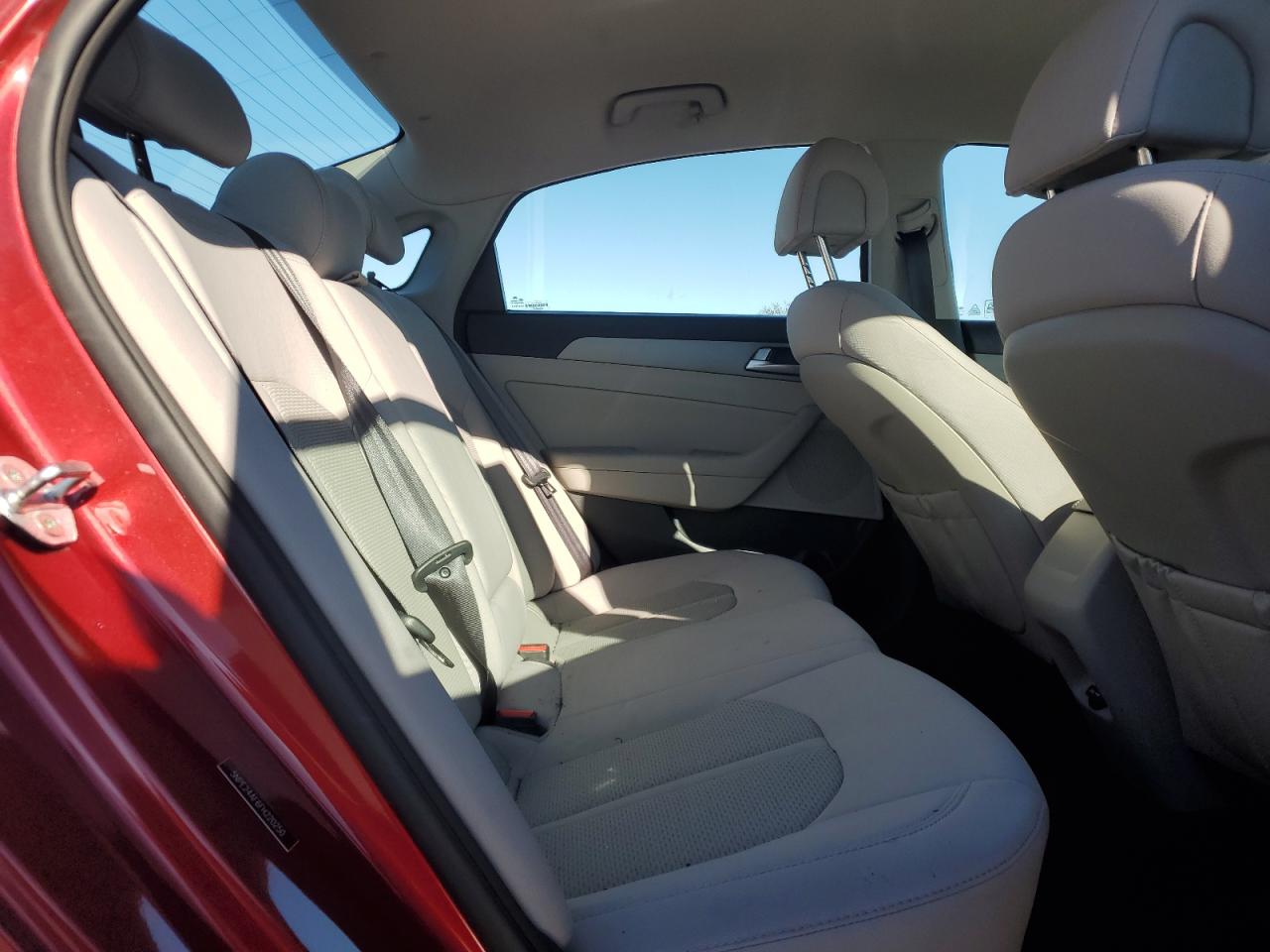 2015 Hyundai Sonata - Image 11