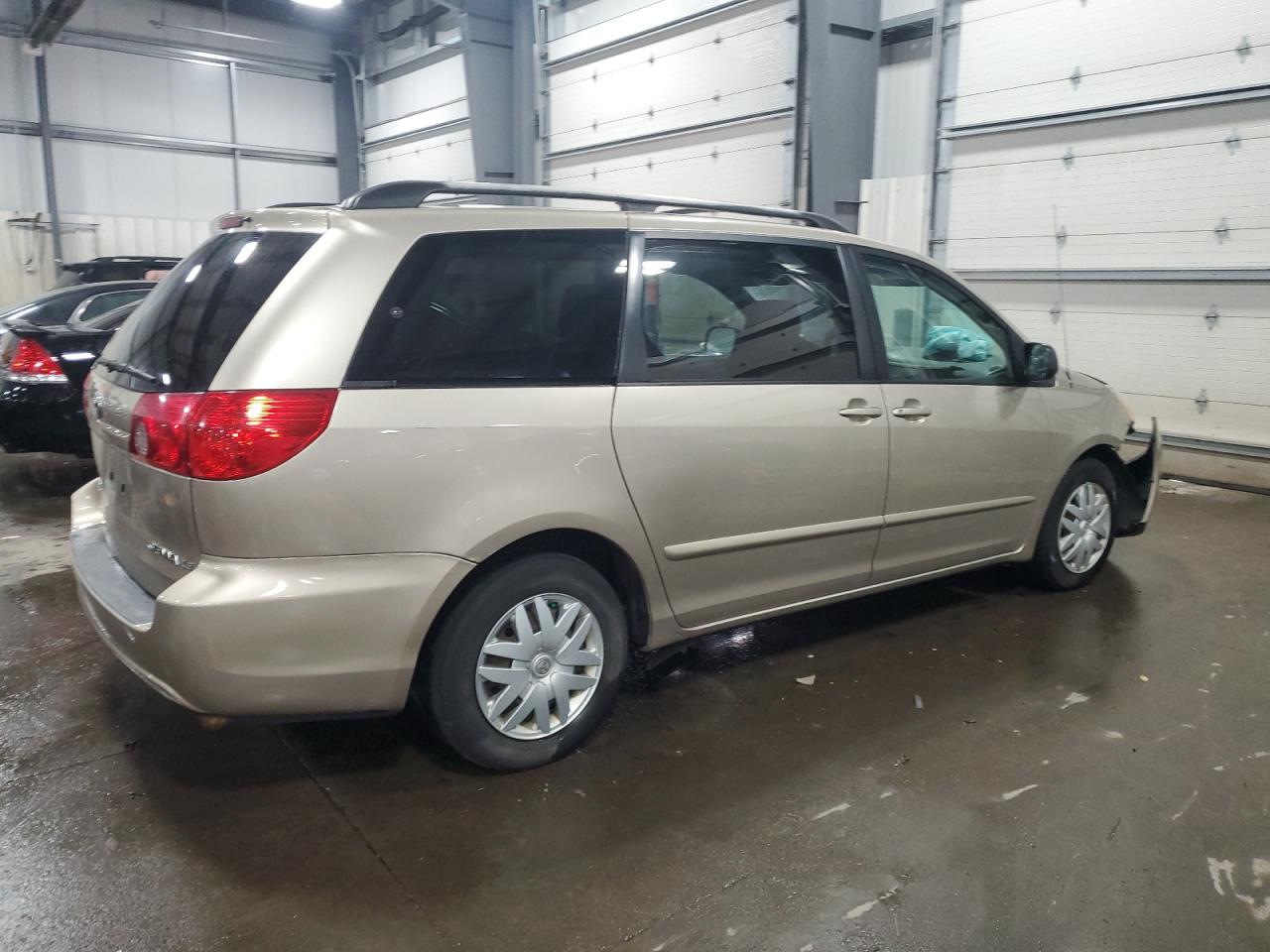 2008 Toyota Sienna - Image 3