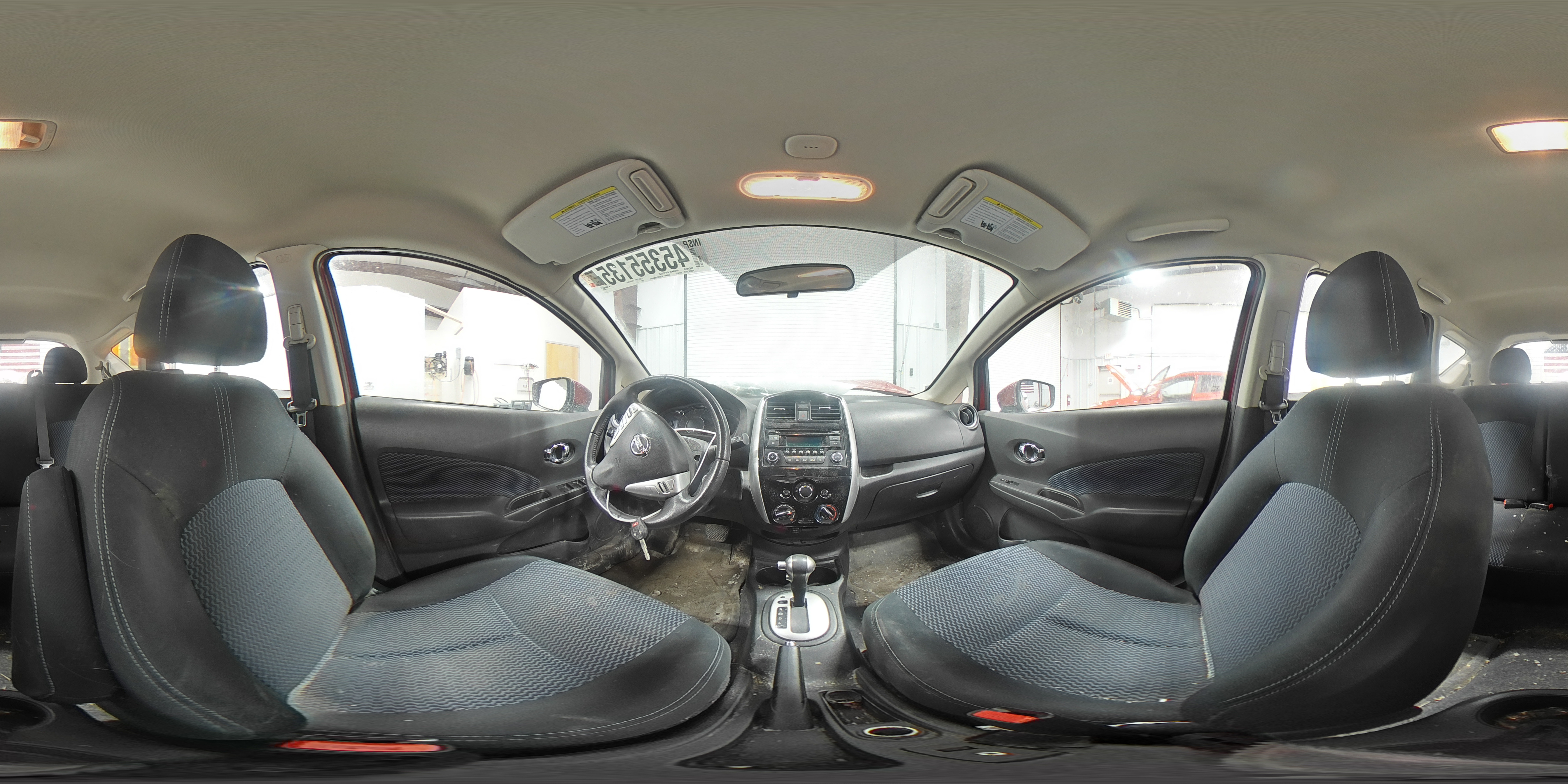 2015 Nissan Versa - Image 13