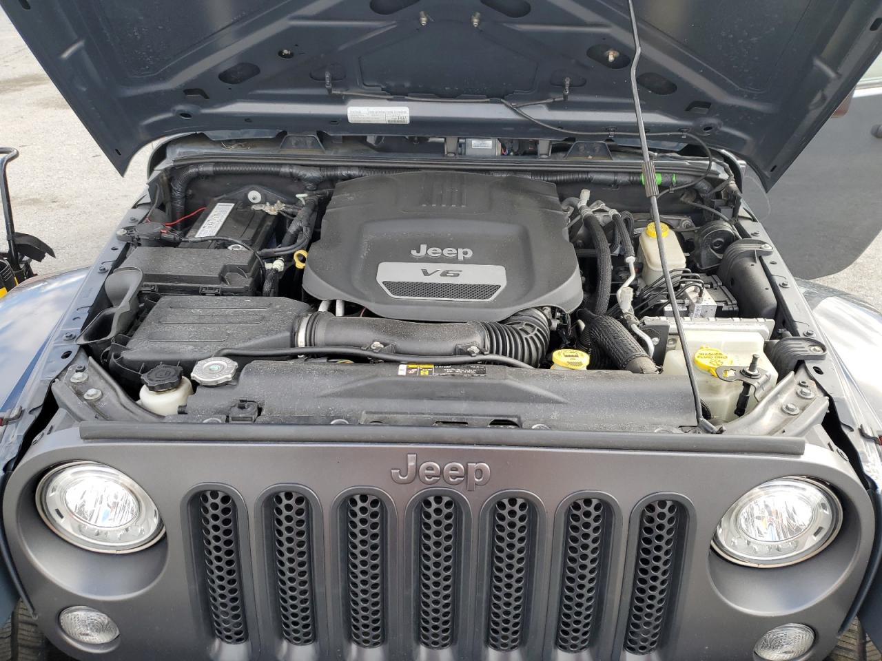 2017 Jeep Wrangler - Image 11