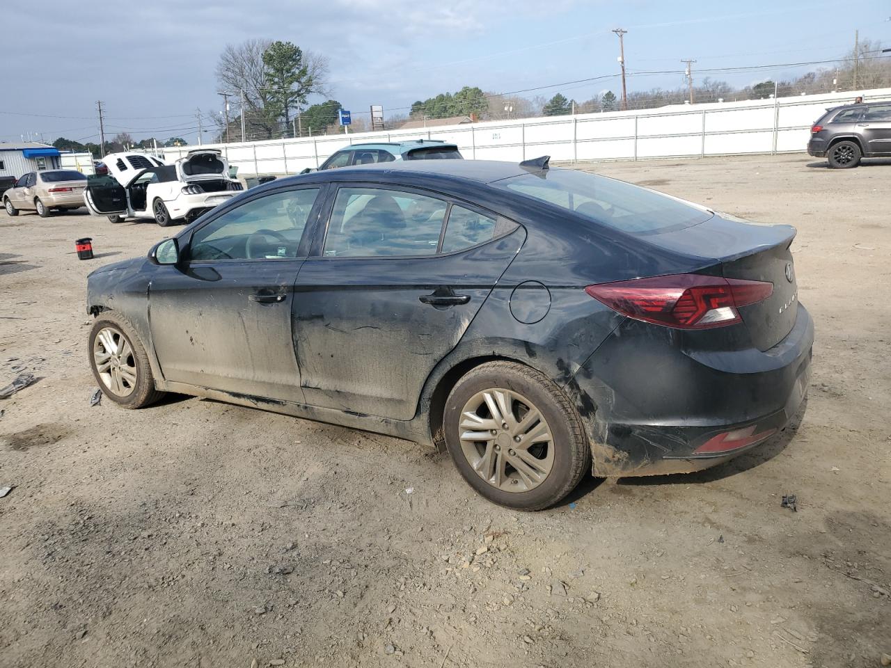 2020 Hyundai Elantra - Image 2