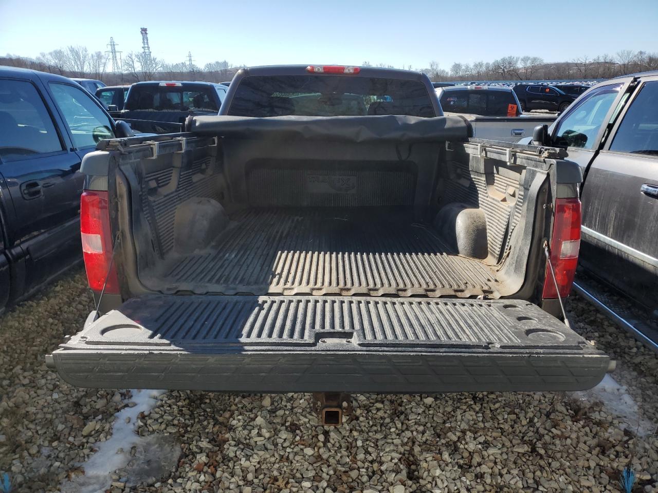 2008 Chevrolet Silverado - Image 6