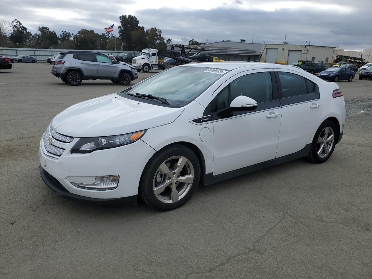 2014 Chevrolet Volt - Image 1