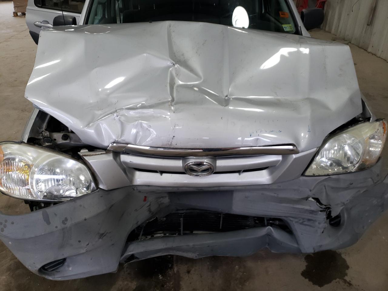 2006 Mazda Tribute - Image 12