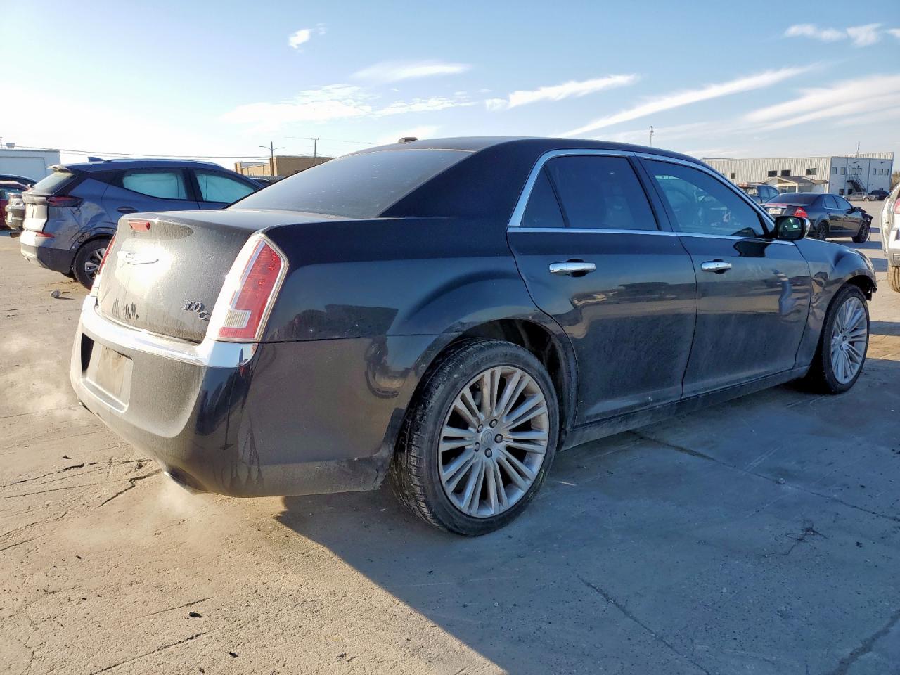 2011 Chrysler 300 - Image 3