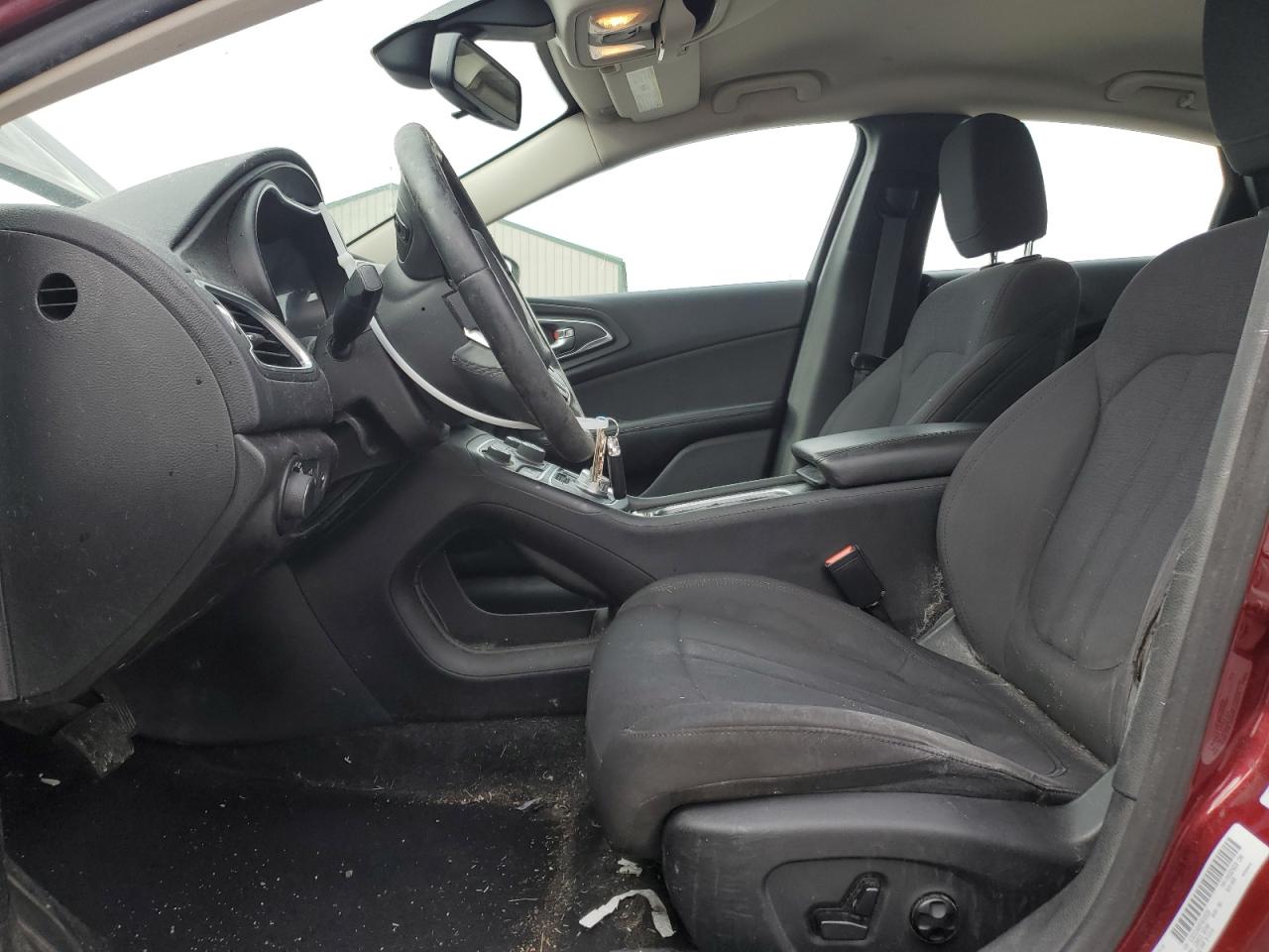 2015 Chrysler 200 - Image 7