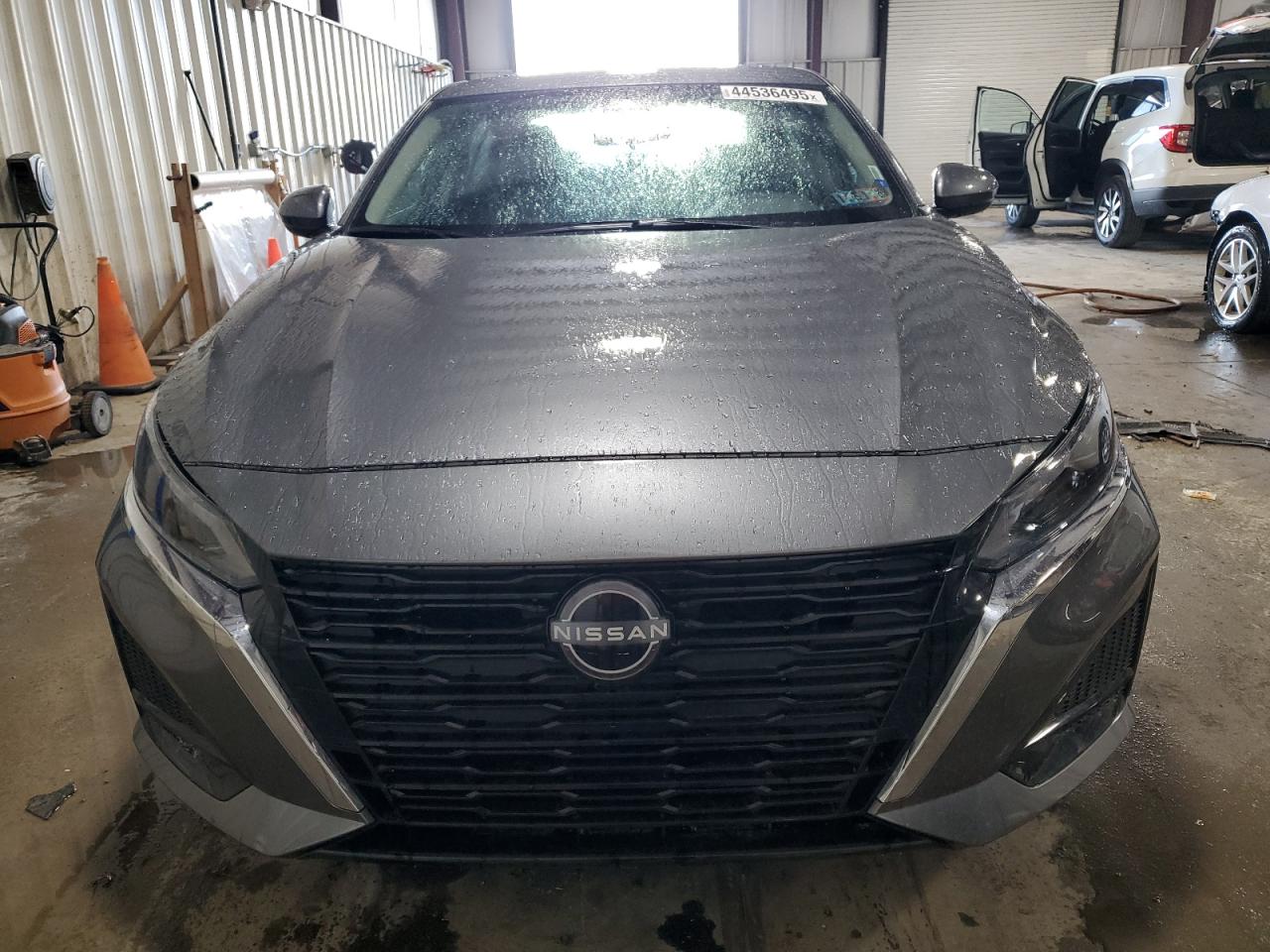 2024 Nissan Altima - Image 5