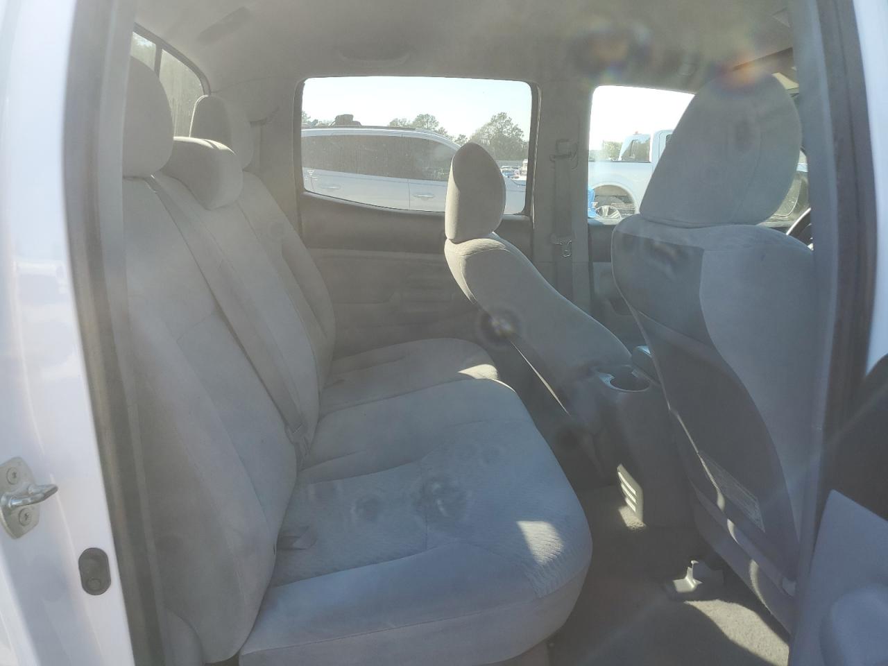 2010 Toyota Tacoma - Image 10