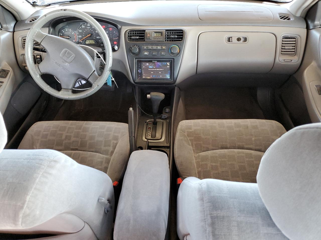 2001 Honda Accord - Image 8