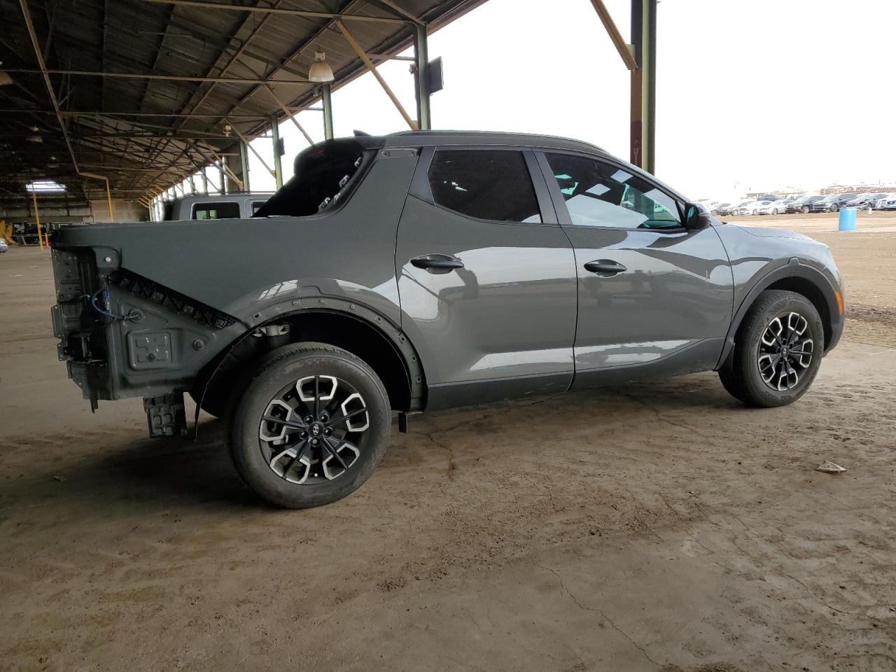 2023 Hyundai Santa Cruz - Image 3