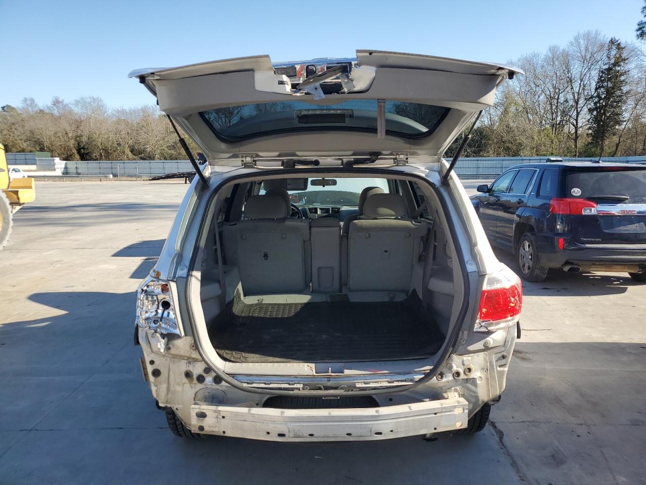 2011 Toyota Highlander - Image 6