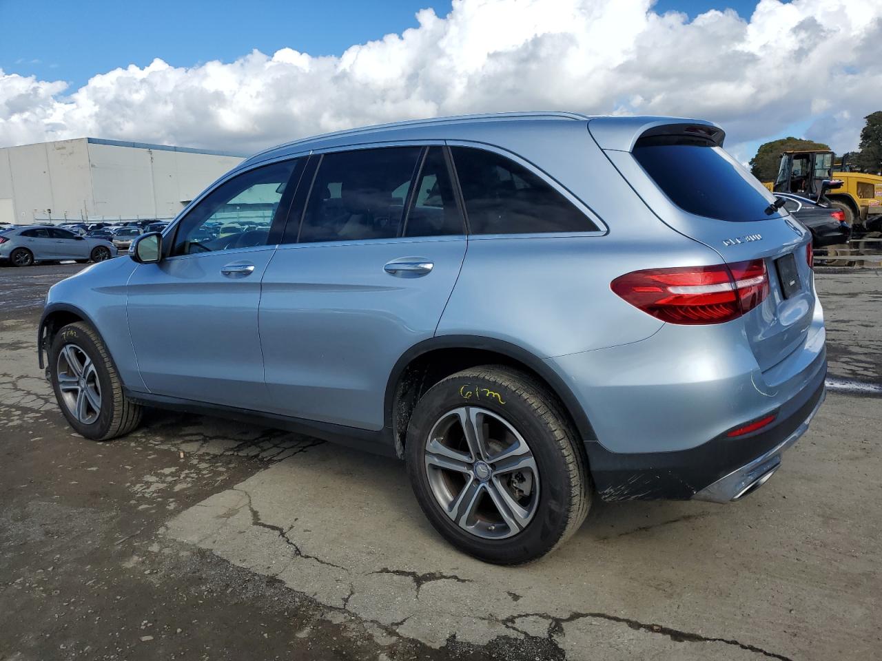 2016 Mercedes-Benz GLC - Image 2
