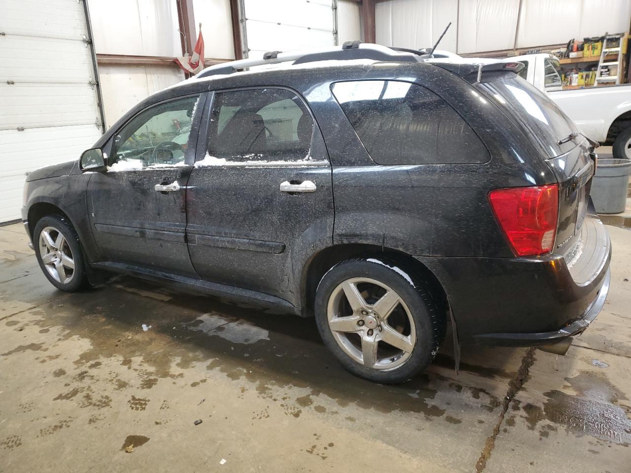 2008 Pontiac Torrent - Image 2