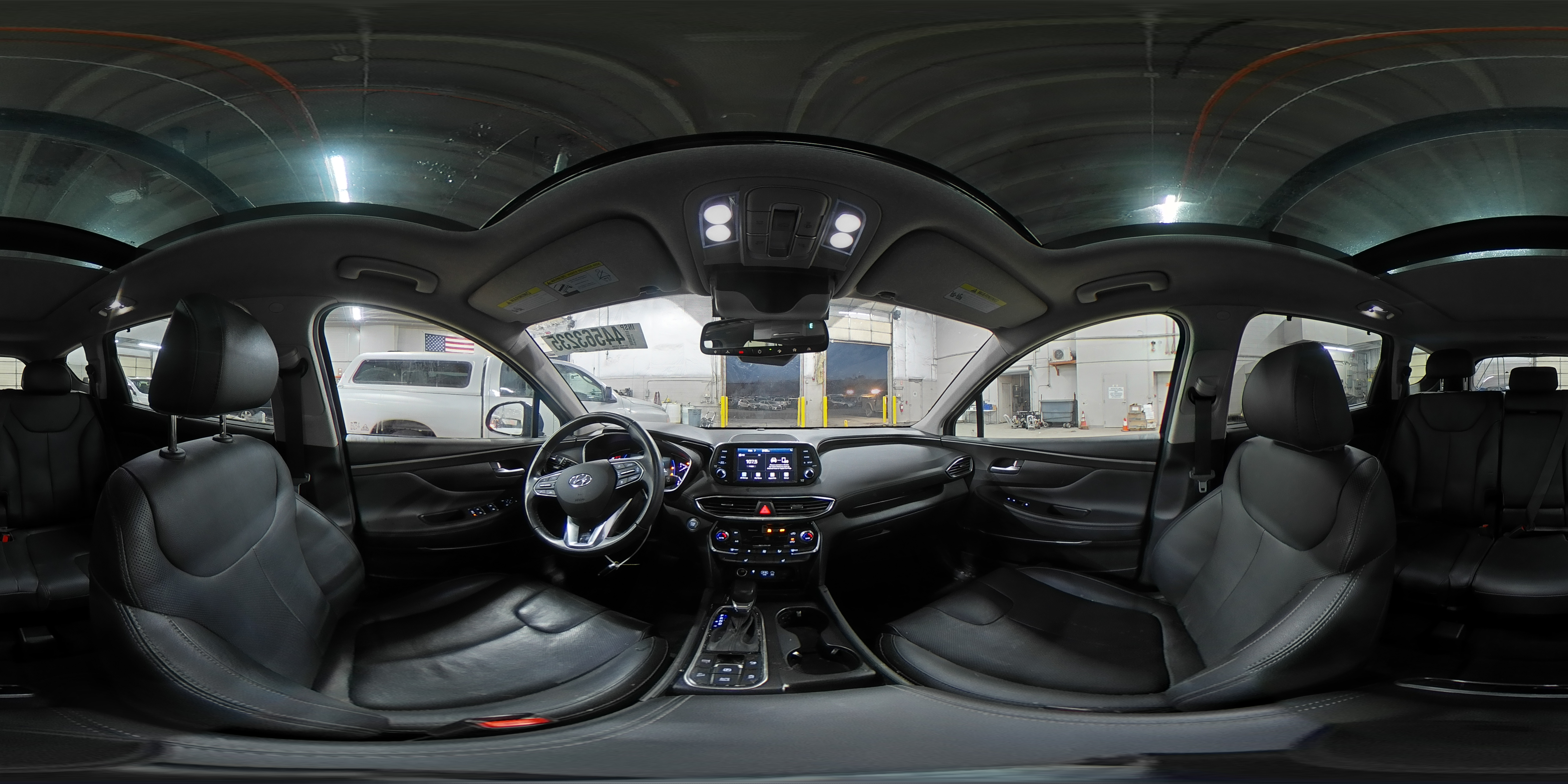 2020 Hyundai Santa Fe - Image 16