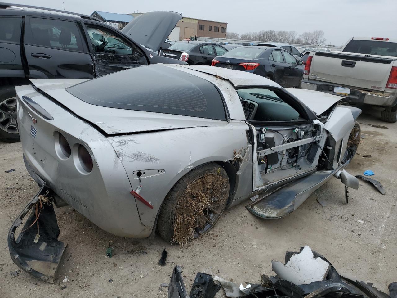 2005 Chevrolet Corvette - Image 3