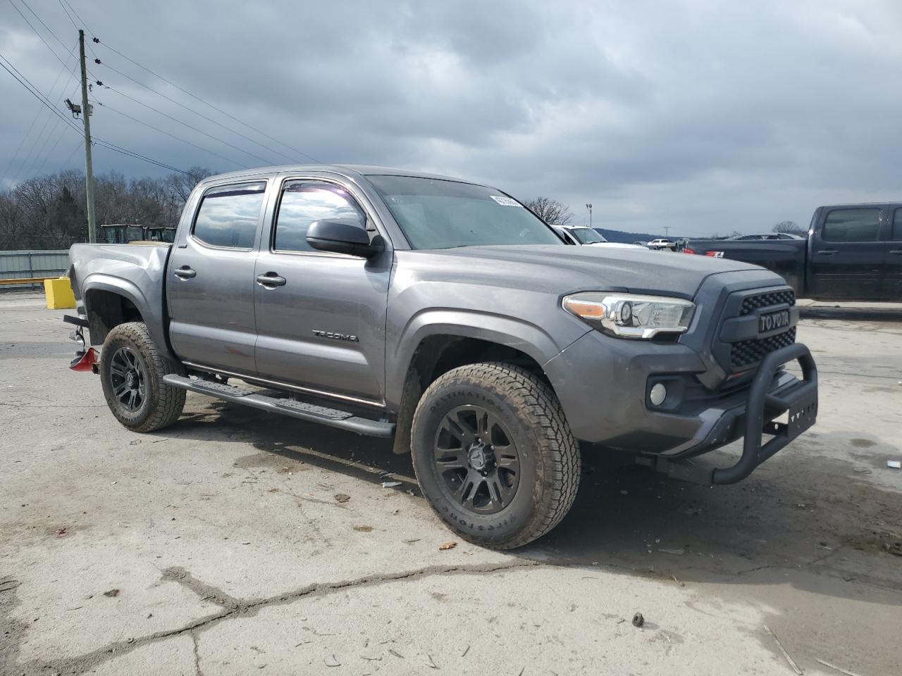 2016 Toyota Tacoma - Image 4