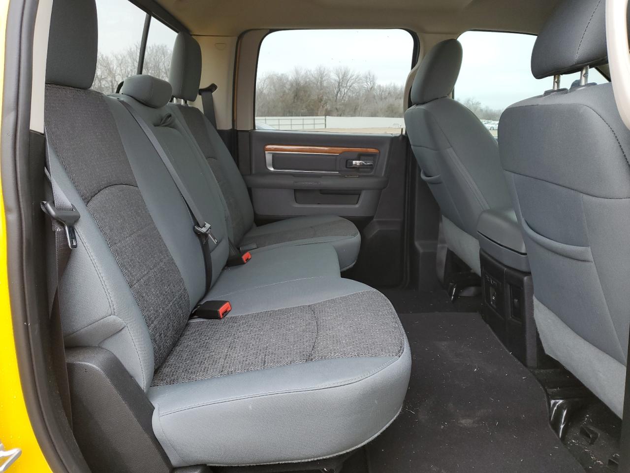 2016 RAM 1500 - Image 10
