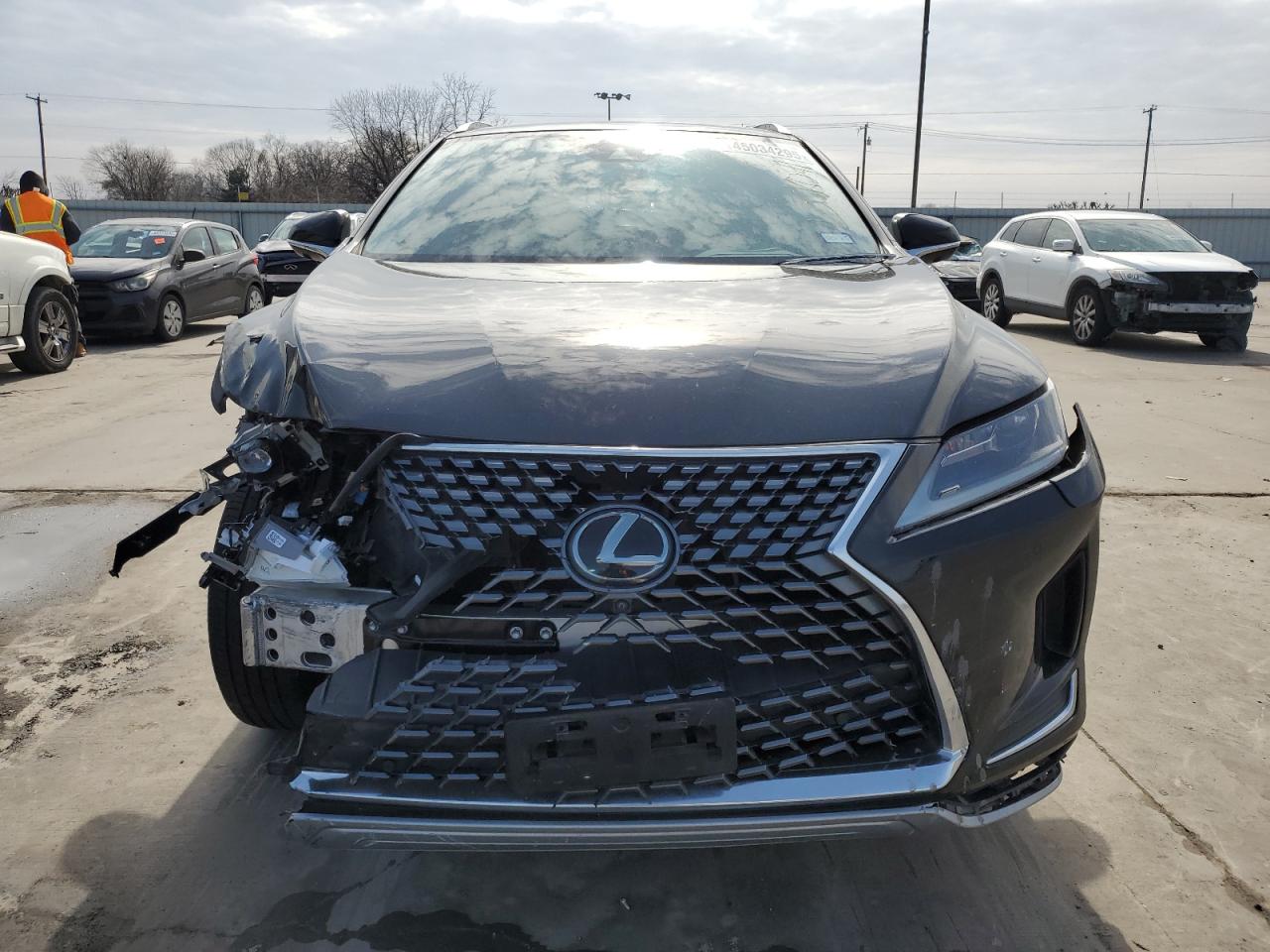 2020 Lexus RX - Image 5