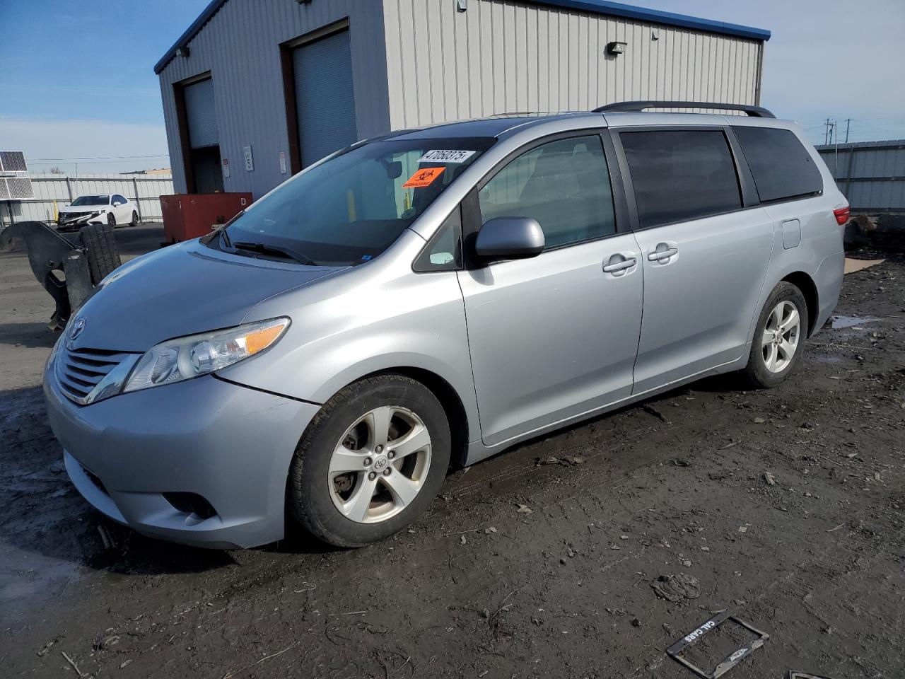 2015 Toyota Sienna - Image 1