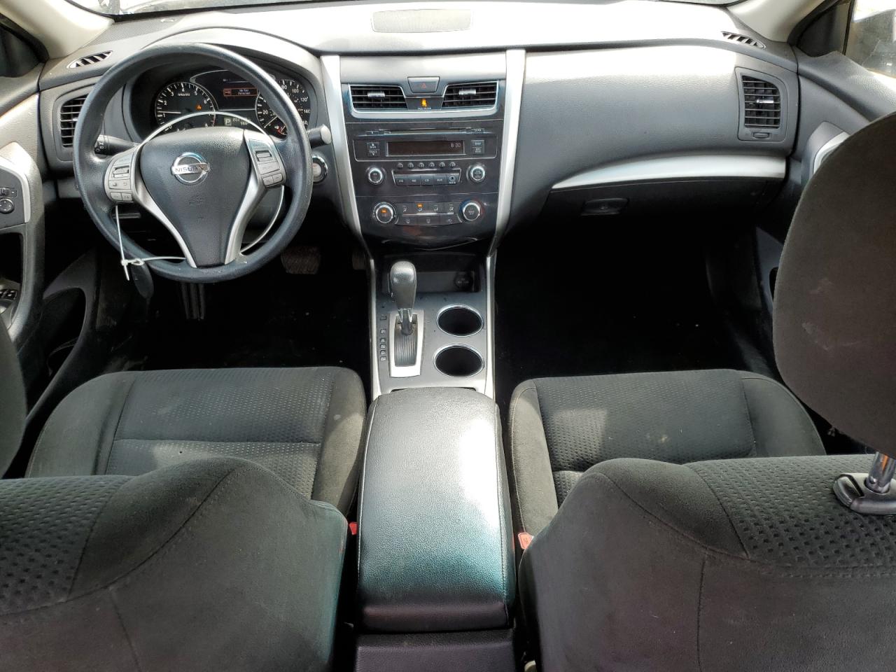 2015 Nissan Altima - Image 8
