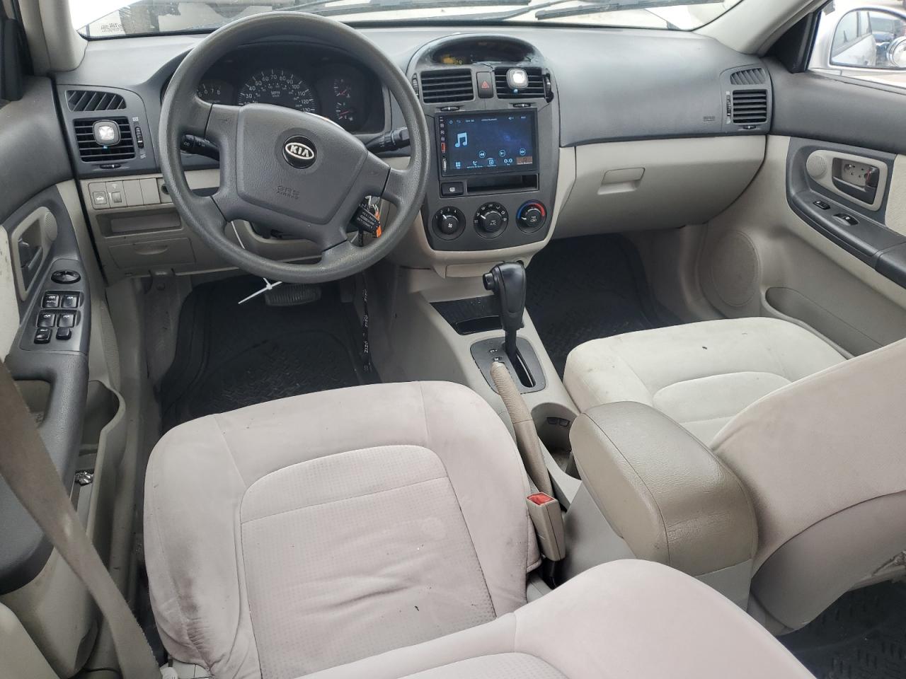 2006 Kia Spectra - Image 8