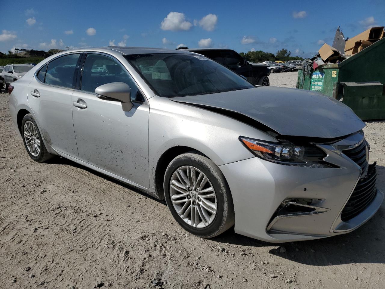 2017 Lexus ES - Image 4