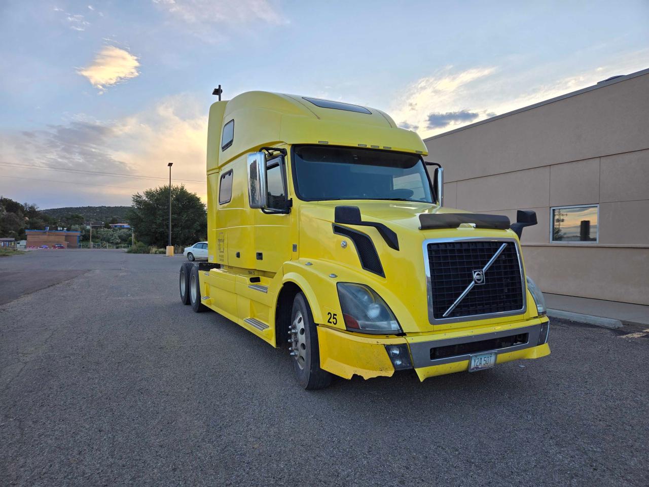 2010 Volvo Vn Vnl zu verkaufen in Spartanburg, SC - Minor Dent/Scratches
