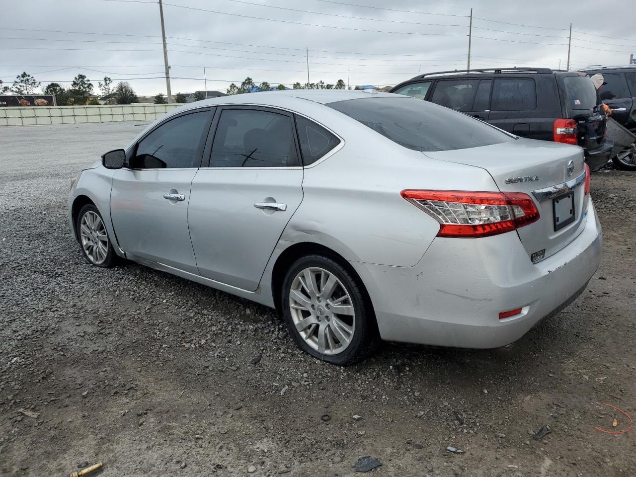 2013 Nissan Sentra - Image 2