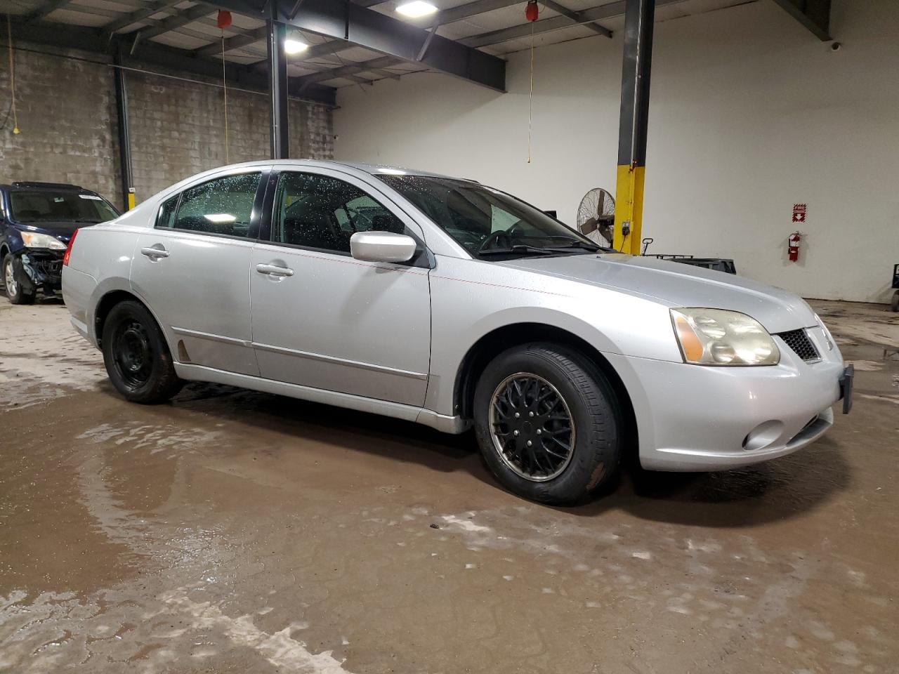 2006 Mitsubishi Galant - Image 4