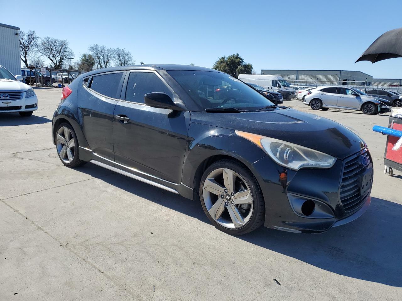 2015 Hyundai Veloster - Image 4