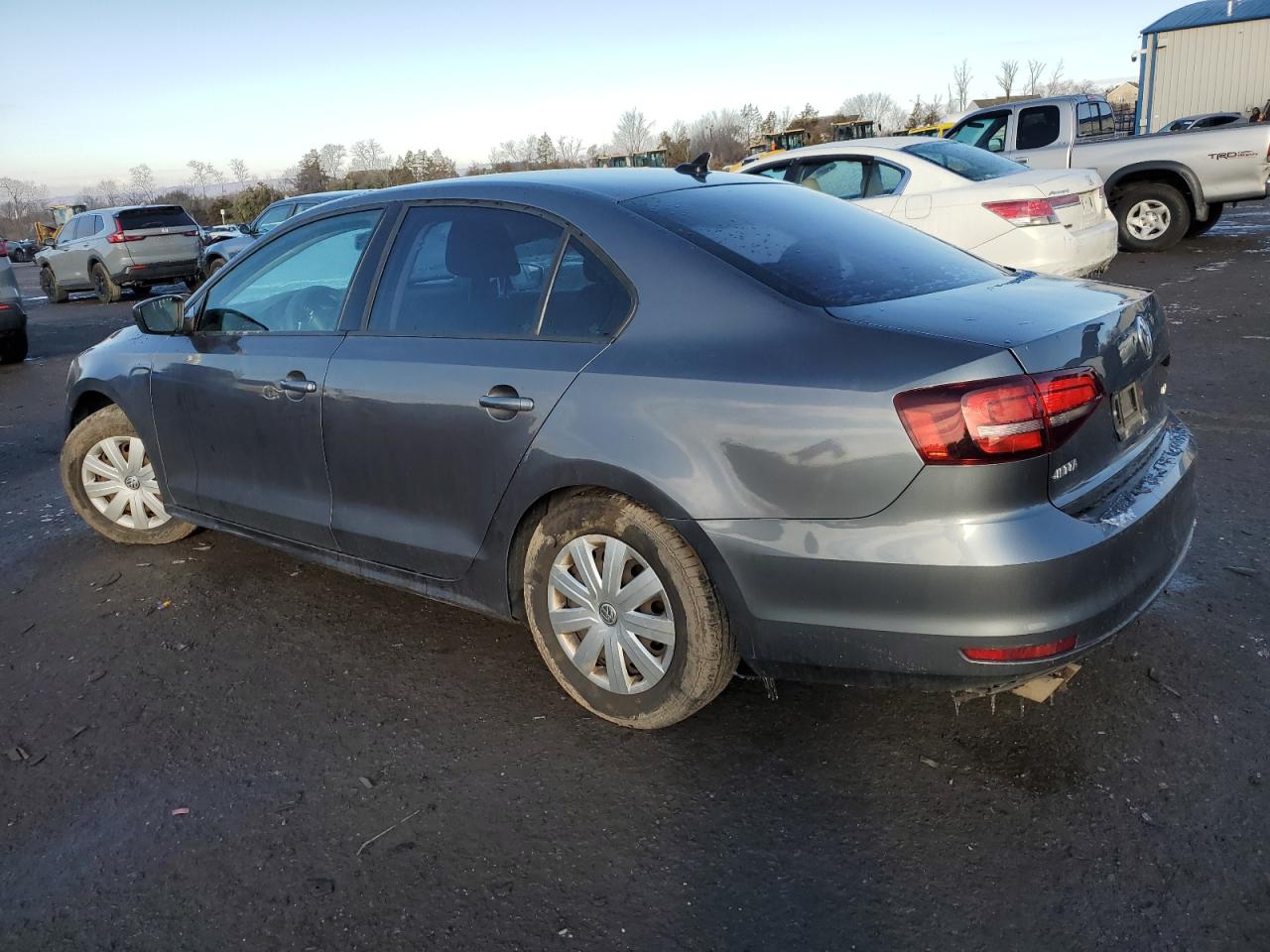2016 Volkswagen Jetta - Image 2