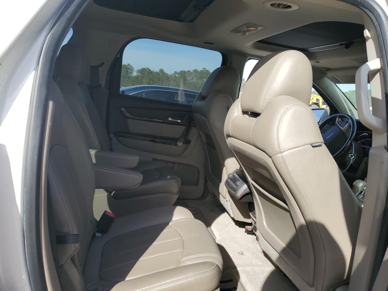 2014 GMC Acadia - Image 11