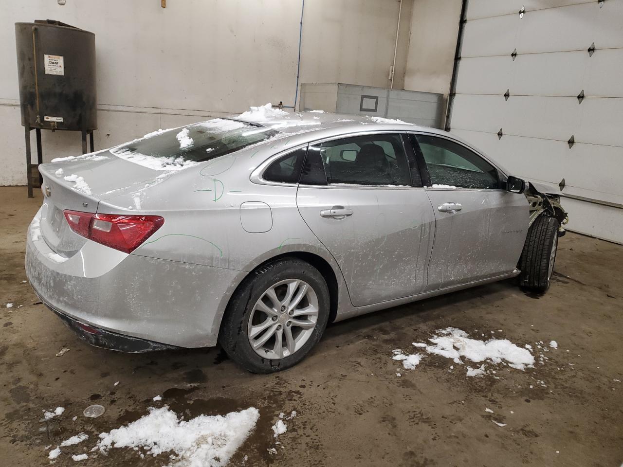 2017 Chevrolet Malibu - Image 3