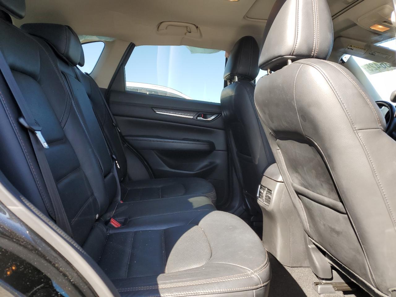 2017 Mazda CX-5 - Image 11