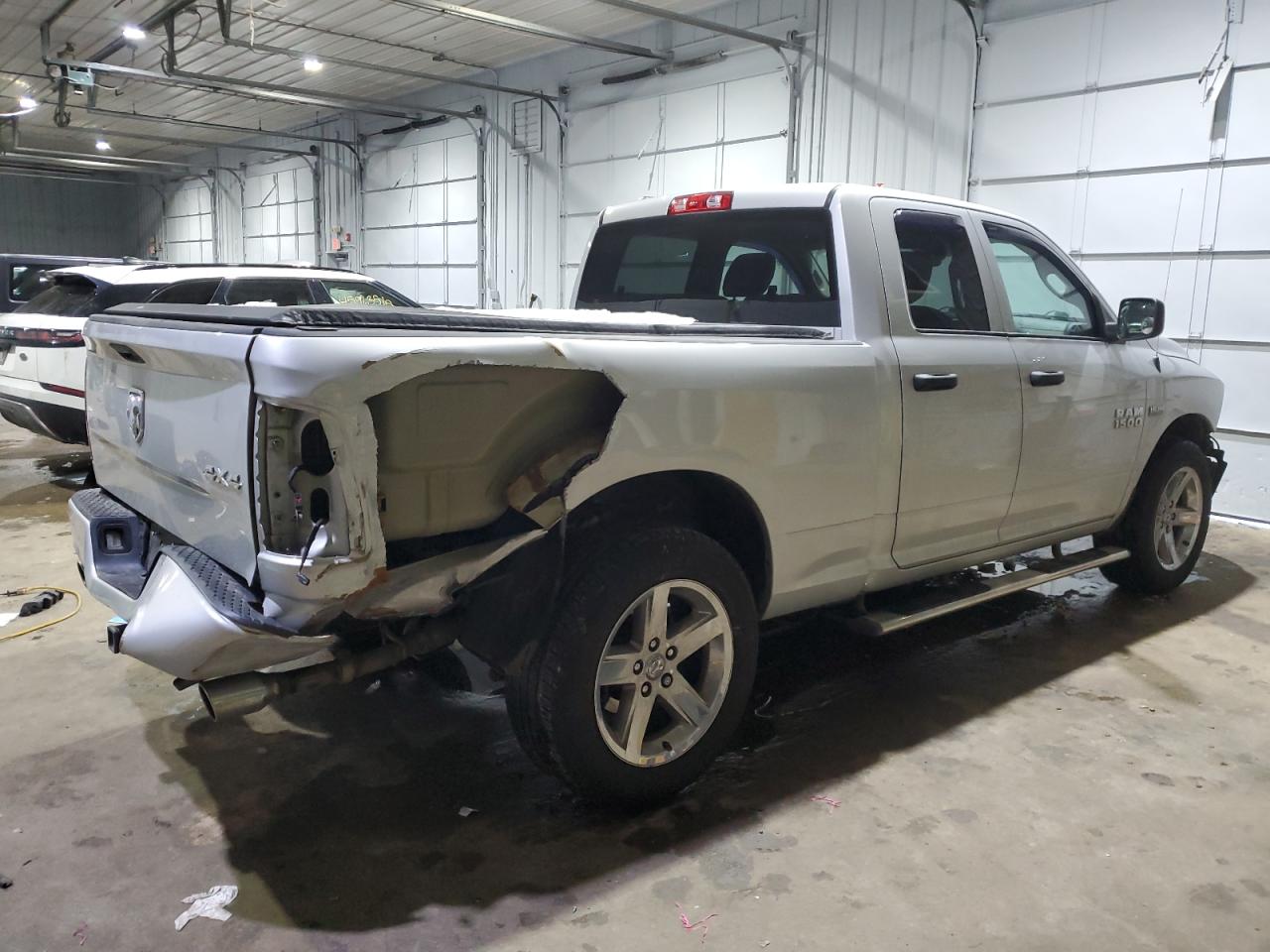 2015 RAM 1500 - Image 3