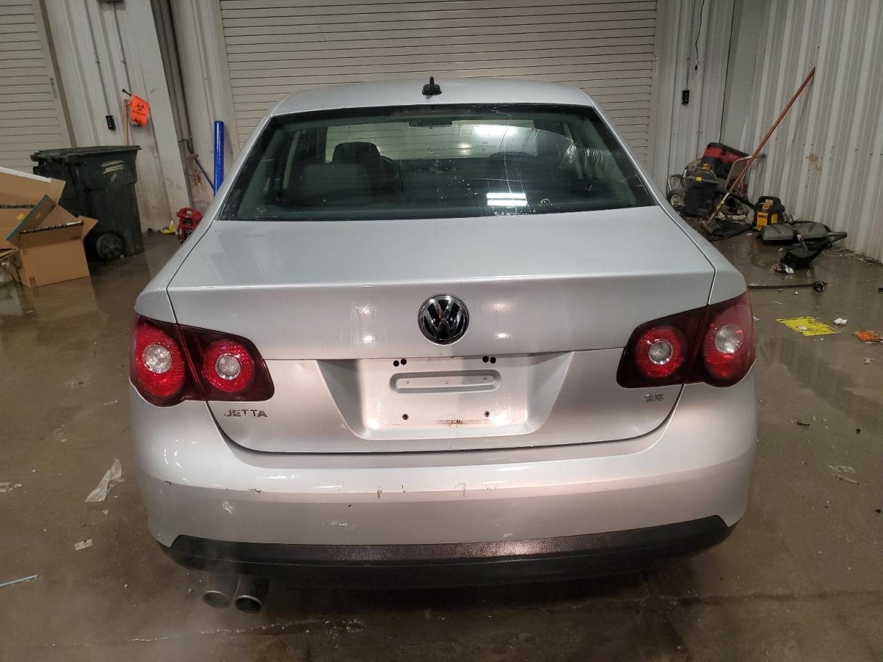 2008 Volkswagen Jetta - Image 6