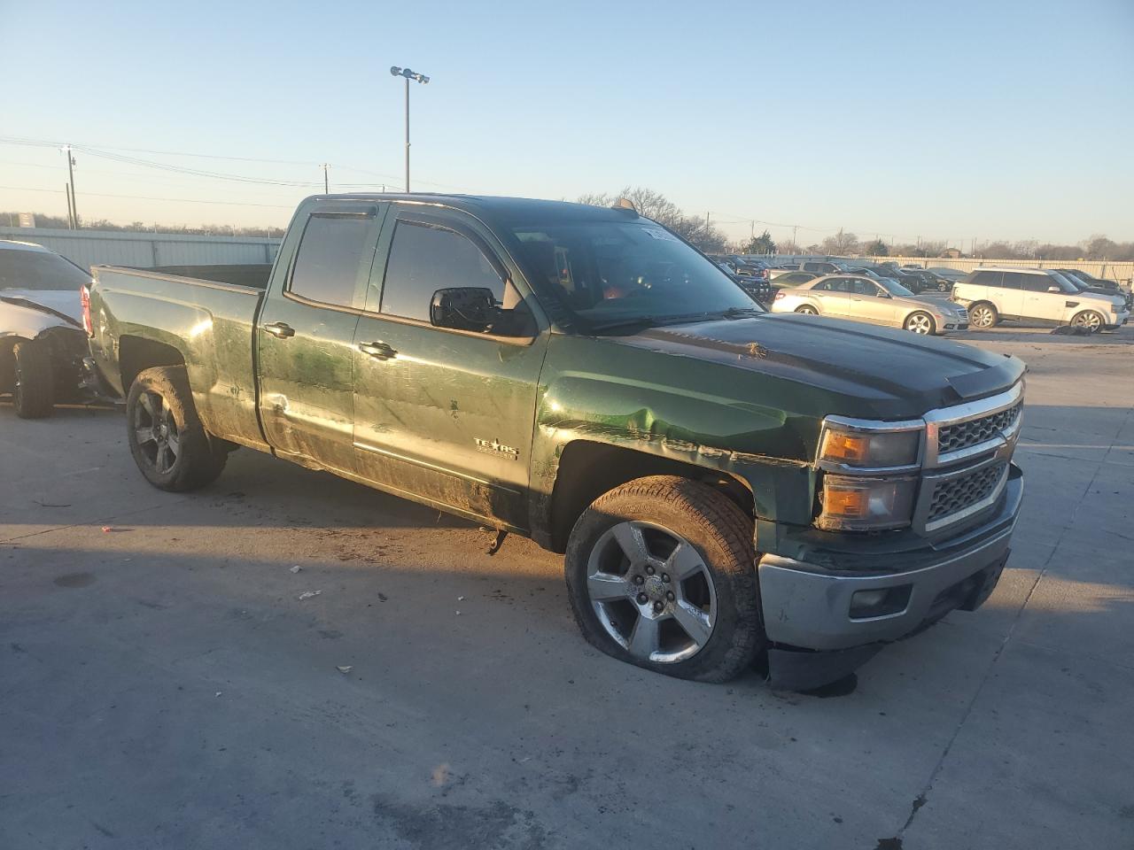 2015 Chevrolet Silverado - Image 4
